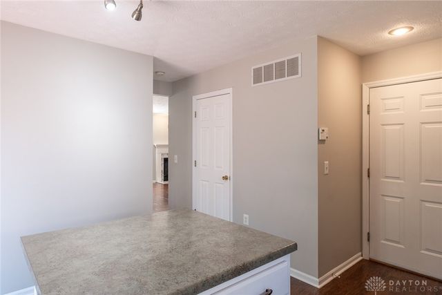 1499 Farrington, Kettering, OH 45420