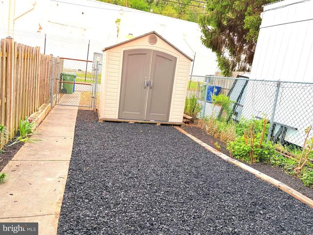 3642 MALDEN AVE, Baltimore, MD 21211