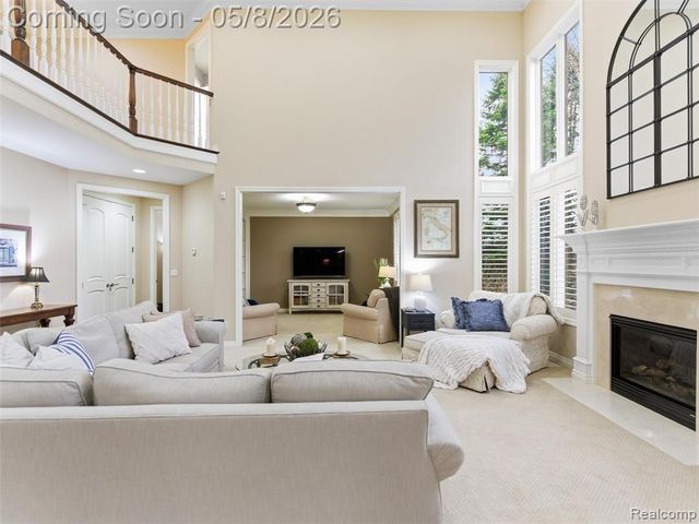 3881 Trout Creek Lane, Oakland, MI 48363