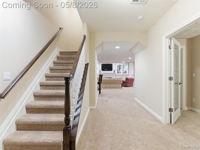 3881 Trout Creek Lane, Oakland, MI 48363
