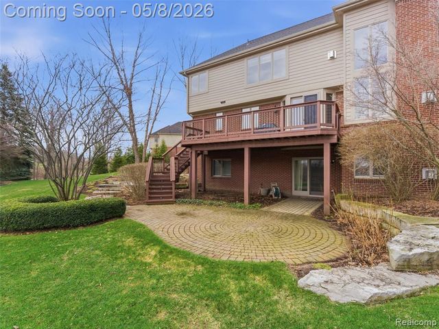 3881 Trout Creek Lane, Oakland, MI 48363