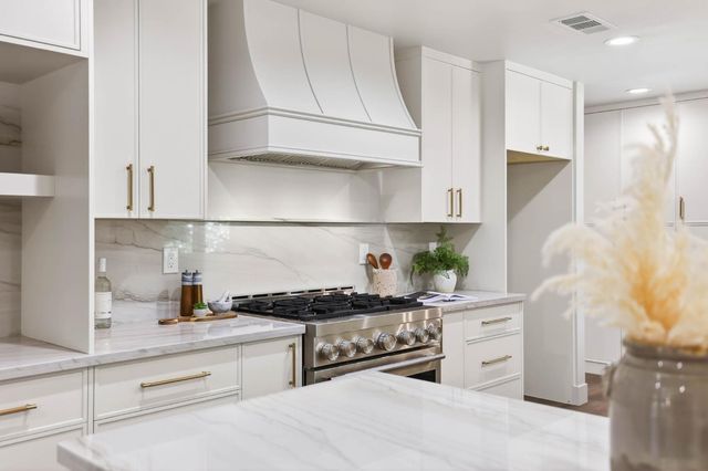 950 Somersby Way, Sacramento, CA 95864