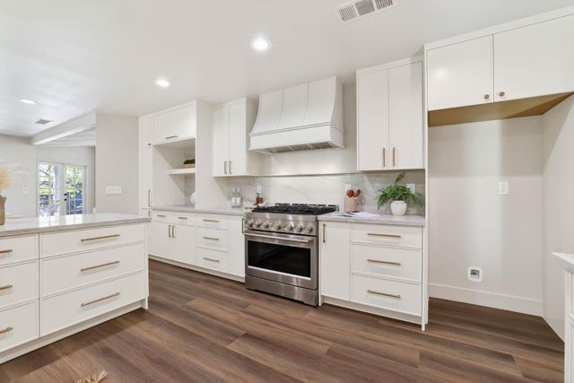 950 Somersby Way, Sacramento, CA 95864