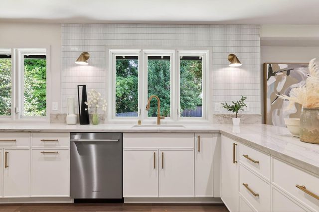 950 Somersby Way, Sacramento, CA 95864