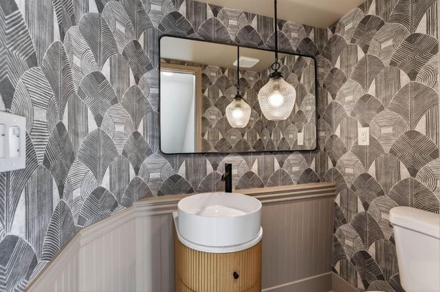 950 Somersby Way, Sacramento, CA 95864