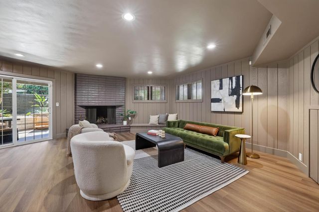 950 Somersby Way, Sacramento, CA 95864