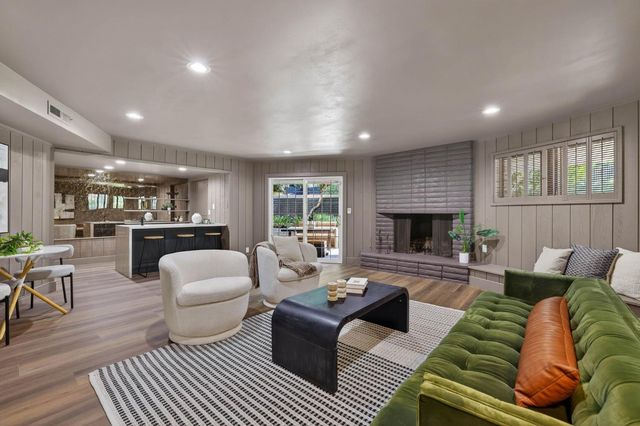 950 Somersby Way, Sacramento, CA 95864