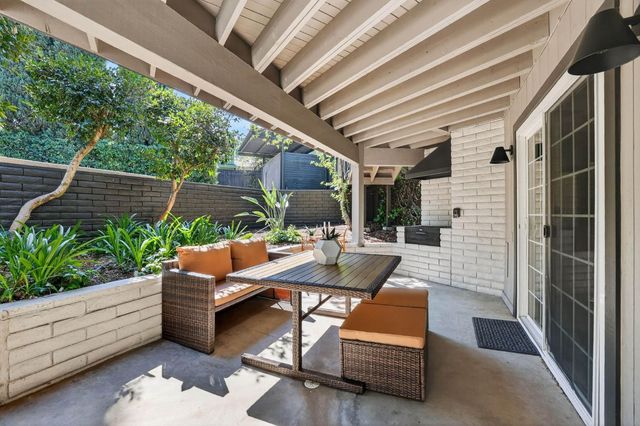 950 Somersby Way, Sacramento, CA 95864