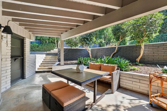 950 Somersby Way, Sacramento, CA 95864