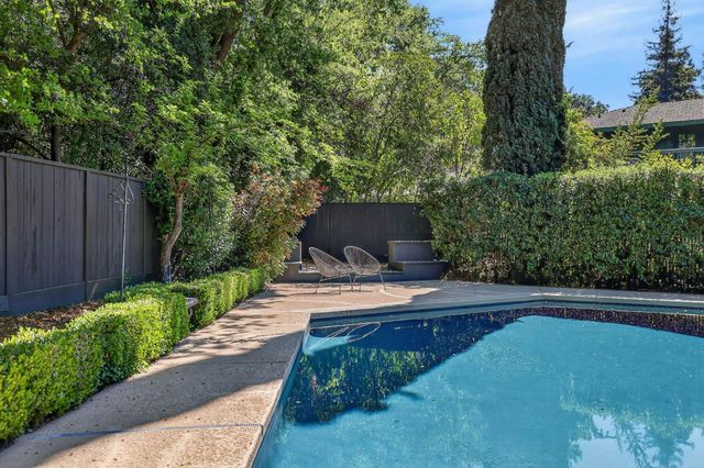 950 Somersby Way, Sacramento, CA 95864