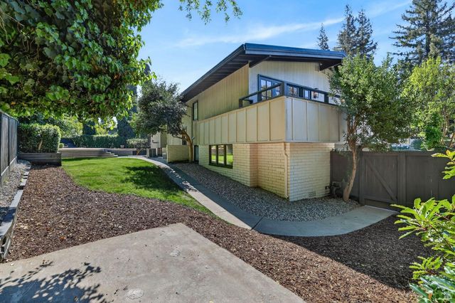 950 Somersby Way, Sacramento, CA 95864