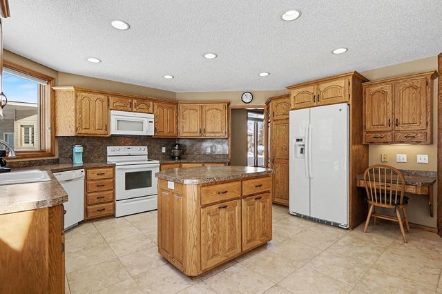 12118 Bluebird Circle NW, Coon Rapids, MN 55448