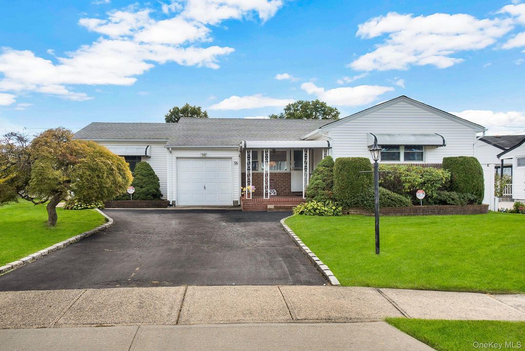 58 Lehigh Lane, Hicksville, NY 11801