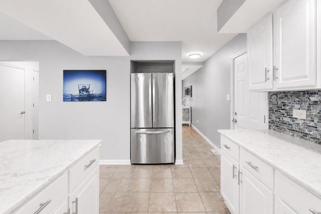 2116 Ridge Road, Highland, IN 46322