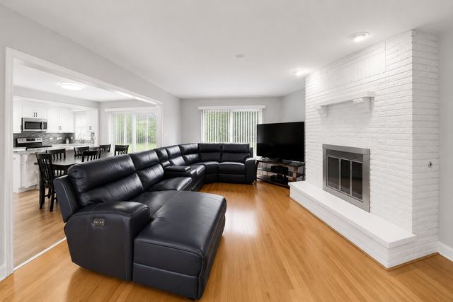 2116 Ridge Road, Highland, IN 46322