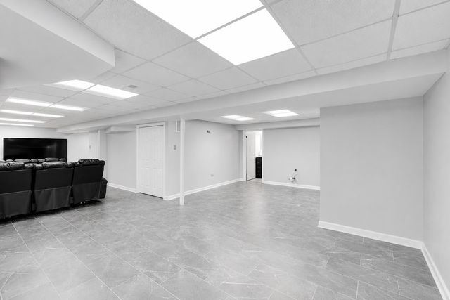 2116 Ridge Road, Highland, IN 46322