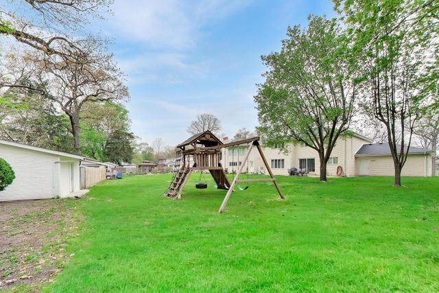 2116 Ridge Road, Highland, IN 46322