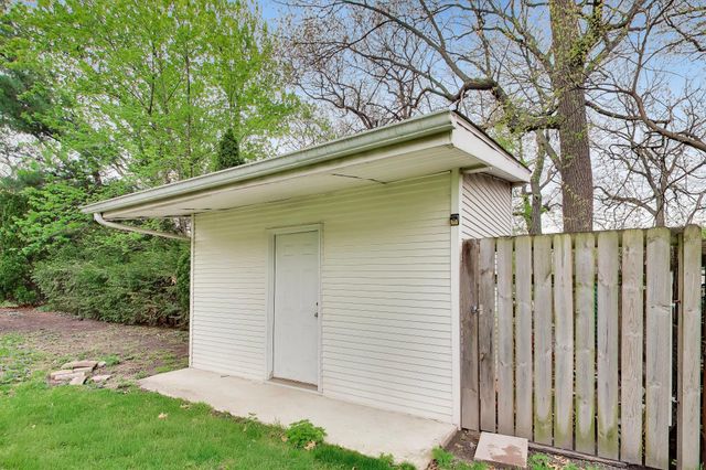 2116 Ridge Road, Highland, IN 46322