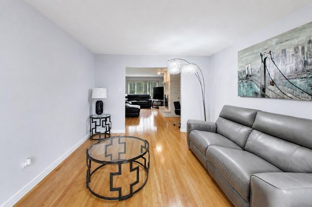 2116 Ridge Road, Highland, IN 46322