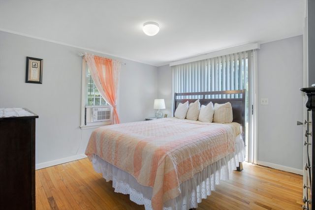 11 Gateway St 1, Yarmouth, MA 02664