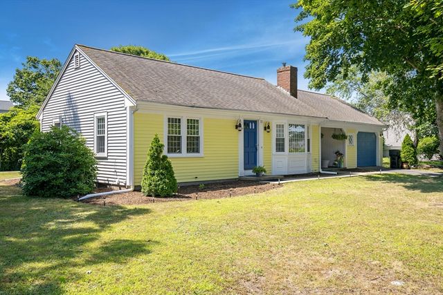11 Gateway St 1, Yarmouth, MA 02664
