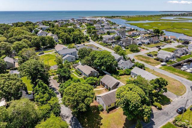 11 Gateway St 1, Yarmouth, MA 02664