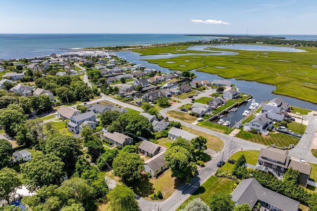 11 Gateway St 1, Yarmouth, MA 02664
