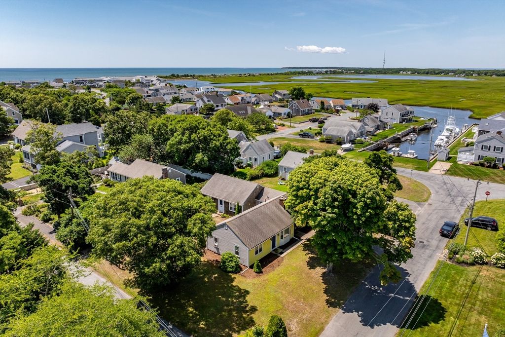 11 Gateway St 1, Yarmouth, MA 02664