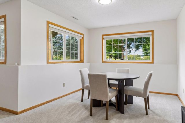 2485 Prairie Oak Trail, Woodbury, MN 55125