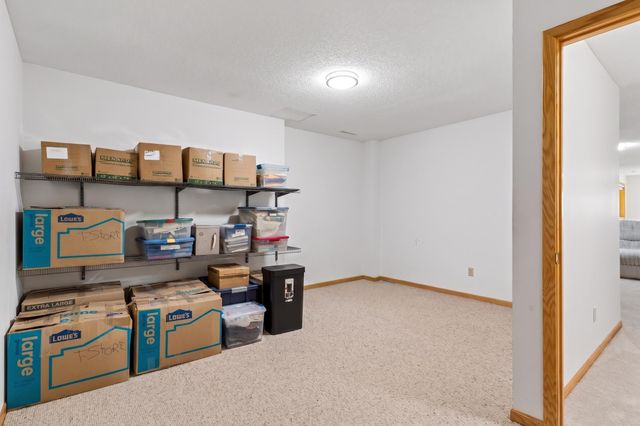 2485 Prairie Oak Trail, Woodbury, MN 55125