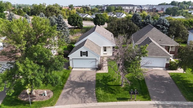 2485 Prairie Oak Trail, Woodbury, MN 55125