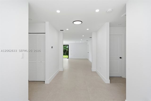 6421 SW 59th Ave, South Miami, FL 33143