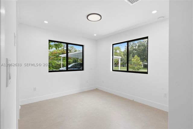 6421 SW 59th Ave, South Miami, FL 33143