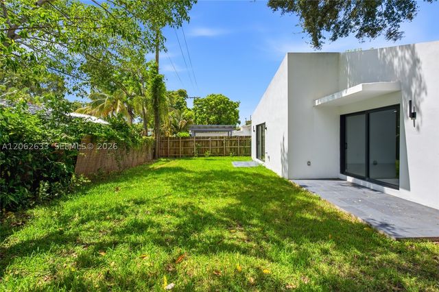 6421 SW 59th Ave, South Miami, FL 33143