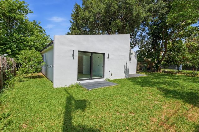 6421 SW 59th Ave, South Miami, FL 33143