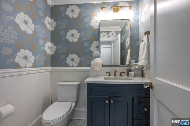 151 West End Avenue, Ridgewood, NJ 07450
