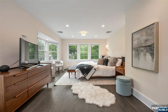 151 West End Avenue, Ridgewood, NJ 07450