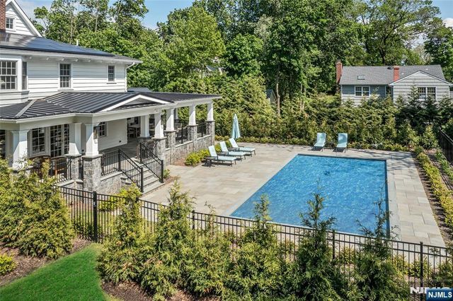 151 West End Avenue, Ridgewood, NJ 07450
