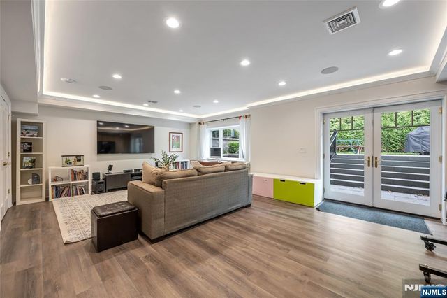 151 West End Avenue, Ridgewood, NJ 07450