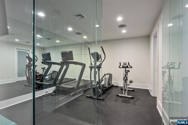 151 West End Avenue, Ridgewood, NJ 07450