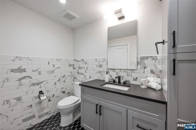 151 West End Avenue, Ridgewood, NJ 07450
