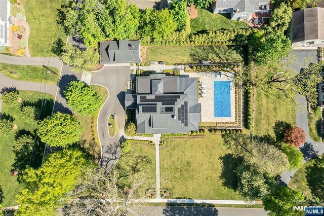 151 West End Avenue, Ridgewood, NJ 07450