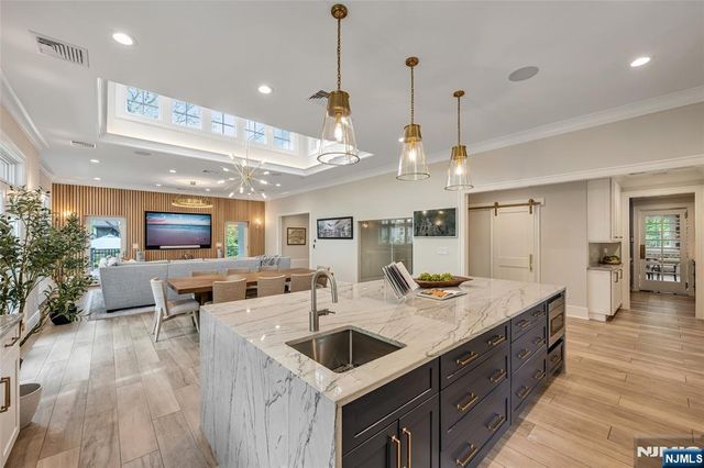 151 West End Avenue, Ridgewood, NJ 07450
