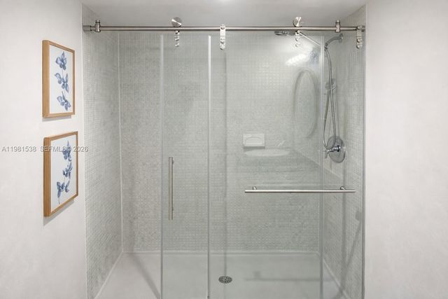 3731 N Country Club Dr 622, Aventura, FL 33180