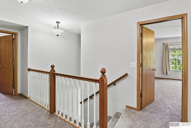 4749 S 194 Avenue, Omaha, NE 68135