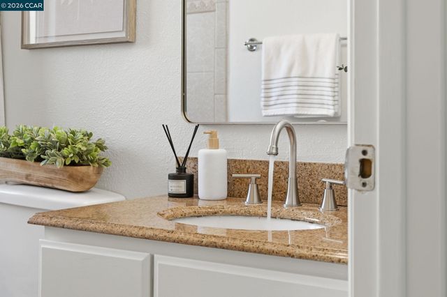 2313 Panoramic Dr, Concord, CA 94520