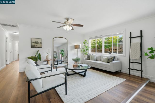 2313 Panoramic Dr, Concord, CA 94520