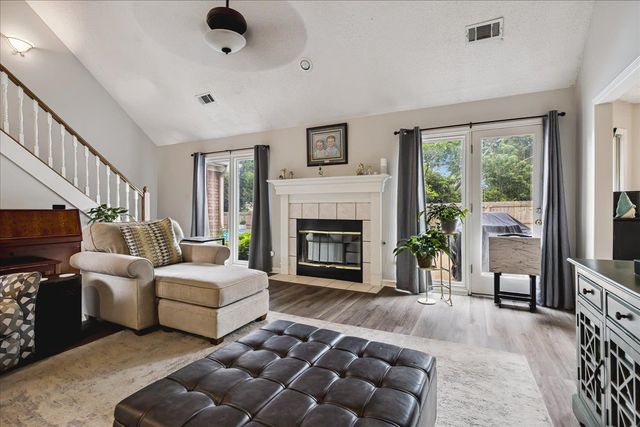 1736 SWANSEA CV, Memphis, TN 38016