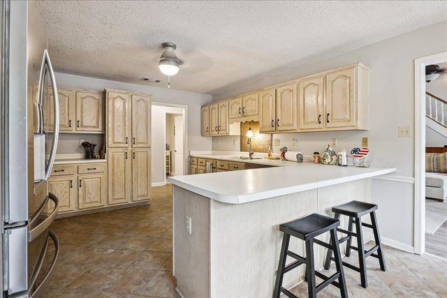 1736 SWANSEA CV, Memphis, TN 38016