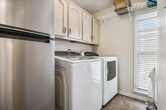 1736 SWANSEA CV, Memphis, TN 38016